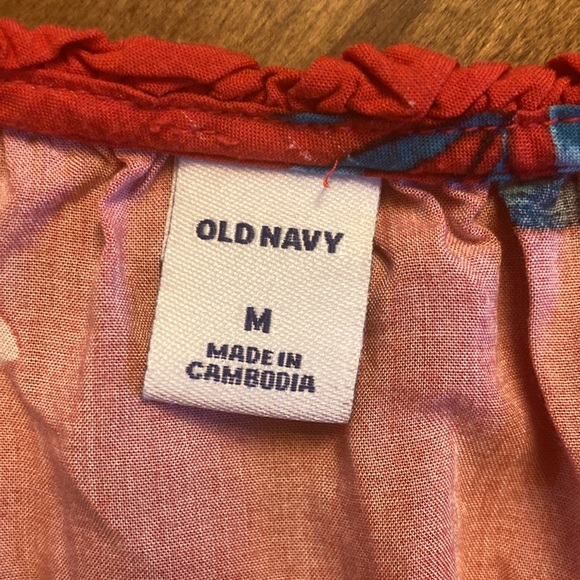 Size medium. Used a couple times. Smoke free house. - Picture 3 of 4